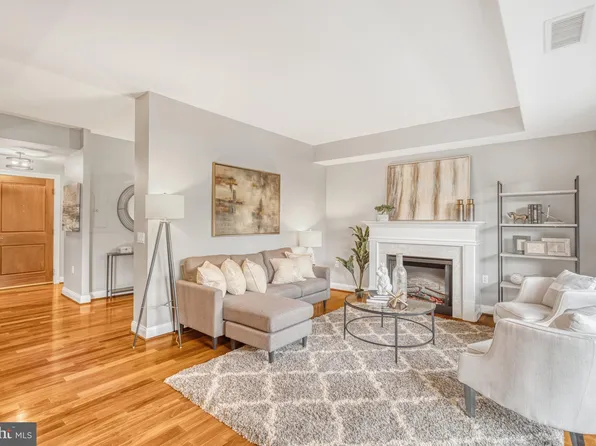 513 W Broad St APT 311, Falls Church, VA 22046