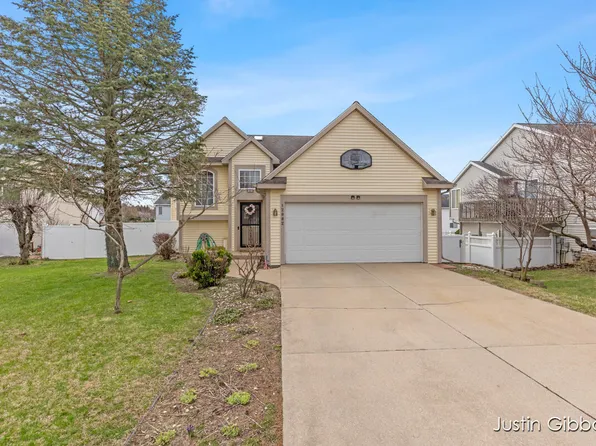 12882 Caryn Way, Holland, MI 49424