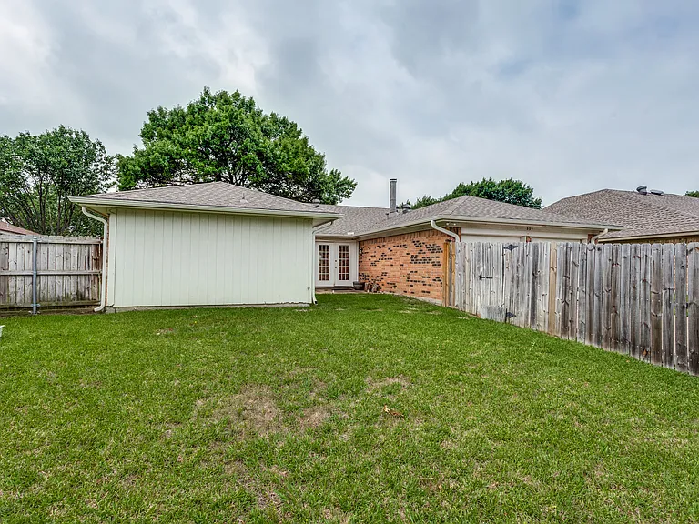 209 W Schreiber St — Photo 23