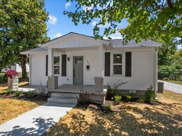 405 Dull St, Dickson, TN 37055