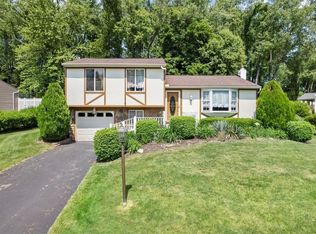 1907 Colleen Dr, North Huntingdon, PA
