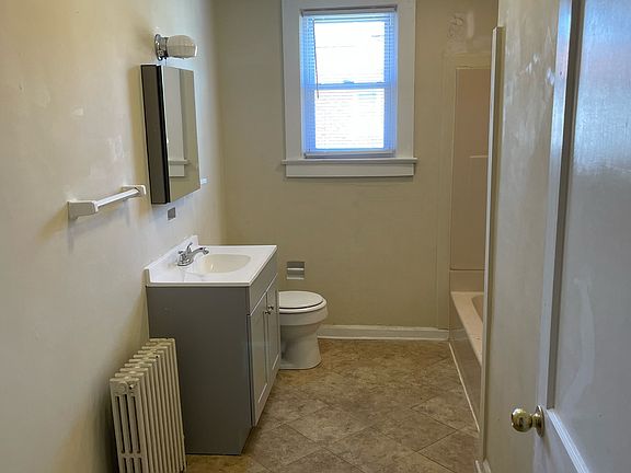 2nd image of 158 S Bayard Ave APT 7