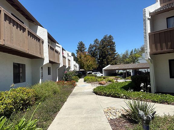3rd image of 2201 Monroe St APT 502