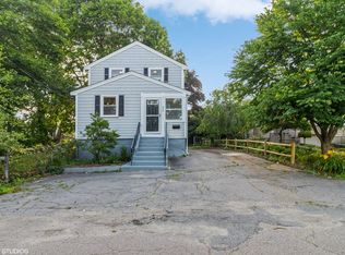 25 Brewster Rd, Weymouth, MA 02191