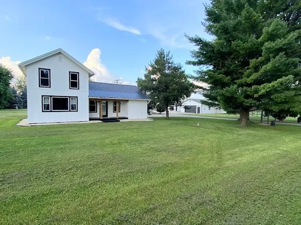 24308 Dunham Rd, Harvard, IL 60033
