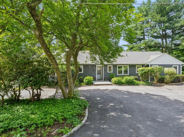 101 W Lake Boulevard, Mahopac, NY 10541