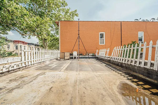 Rented by Nooklyn NYC LLC | media 24