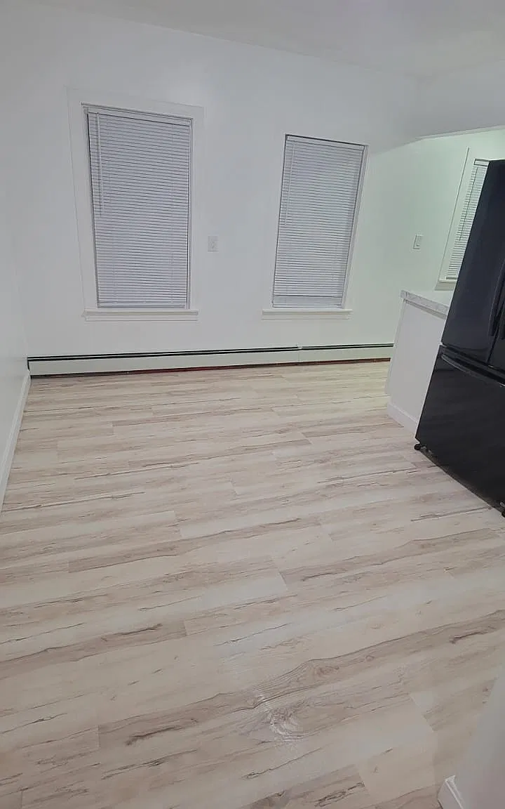 2 bed, 1250 sqft, $1,900 — Photo 3
