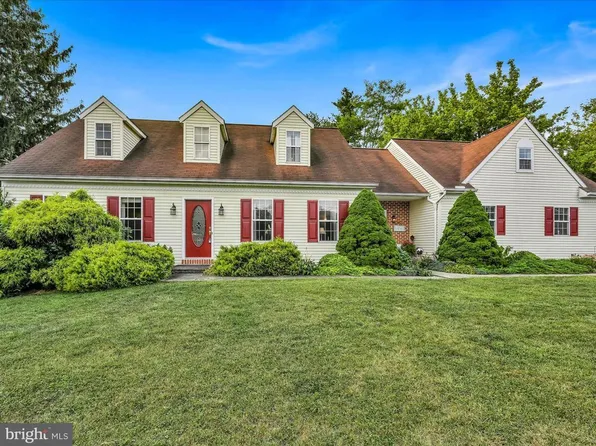 14 N Church St, Ephrata, PA 17522