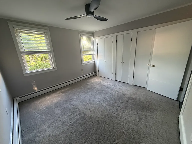 136 N Green St — Photo 8