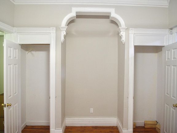 4th image of 332 Pacific Ave Floor 1