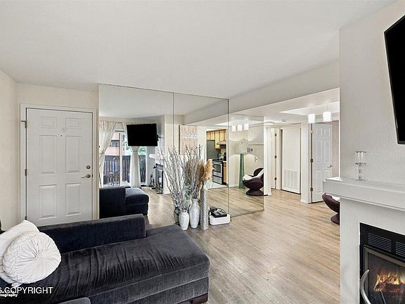 5th image of 7220 Huntsmen Cir #6-B