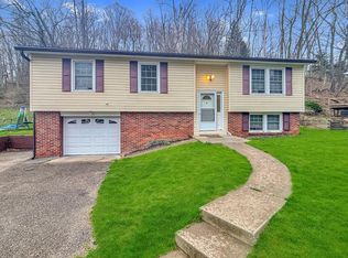 733 Frazier Run Rd, Wheeling, WV 26003