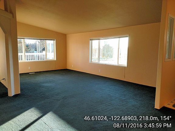 Living room - 308.8 sq ft