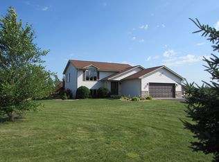 890 249th St, Osceola, WI 54020