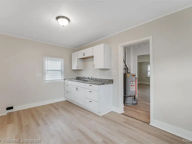24646 Tuscany Ave — Photo 19