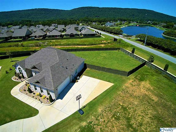 4th image of 4301 Willow Bend Ln