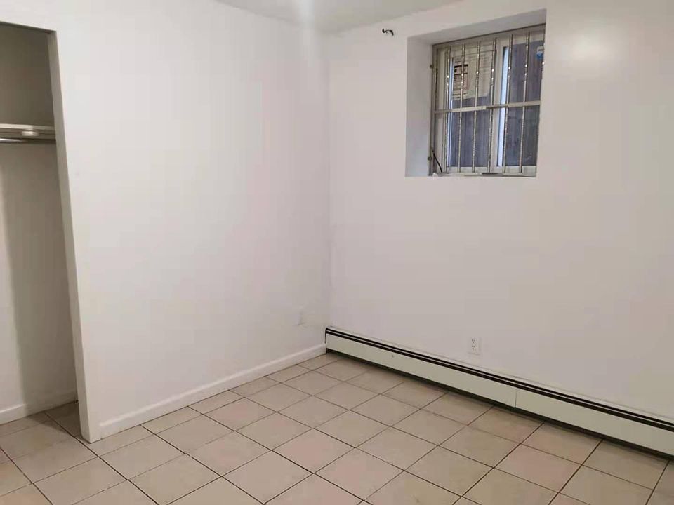 1st image of 1421 117th St #1