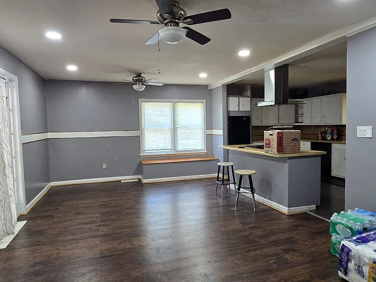 2865 Manor Ct — Photo 12