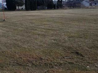 206 Harrison Ave, Omro, WI 54963