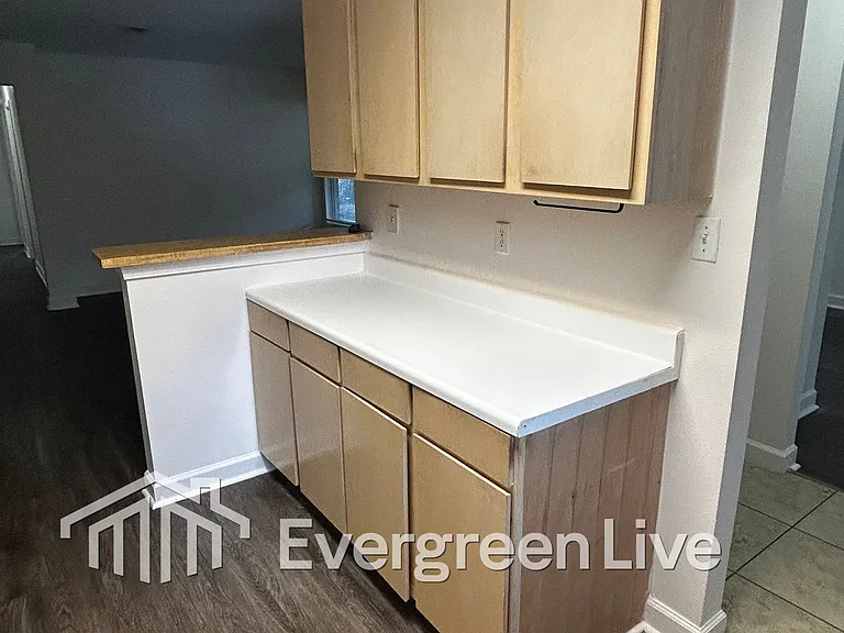 44 Callan Ct — Photo 8