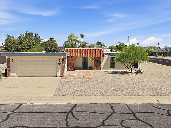 4th image of 10702 W WILLOWBROOK Drive
