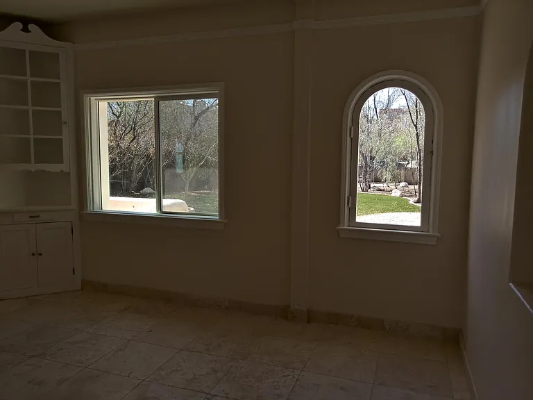1321 E Mabel St — Photo 13