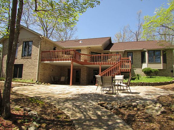2nd image of 245 Lakeside Dr