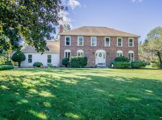 74 Fuller Rd, North Andover, MA 01845