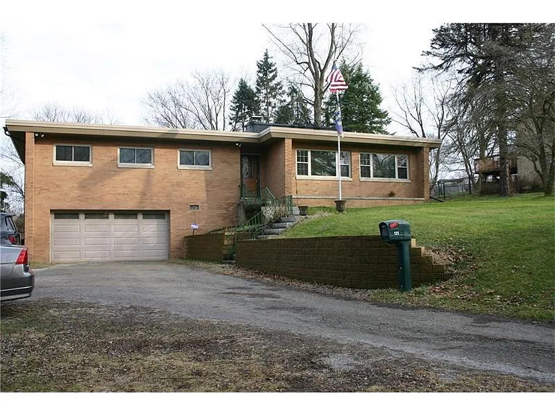 125 Dalecrest Rd photo 1