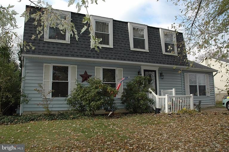 1st image of 694 Stafford Hill Dr