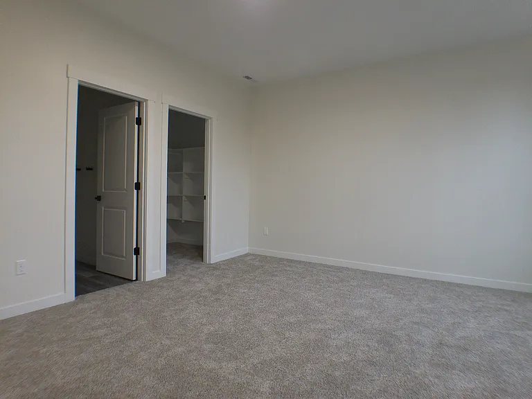 528 S 7th St — Photo 18