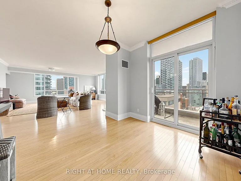 123 Eglinton Ave E #Penthouse 4 — Photo 16