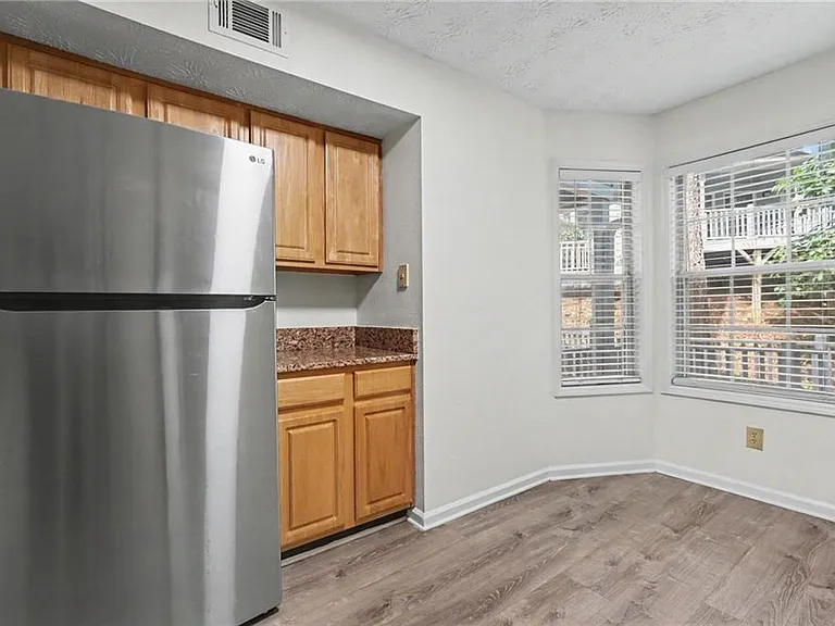 3960 Riverlook Pkwy SE #203 — Photo 8