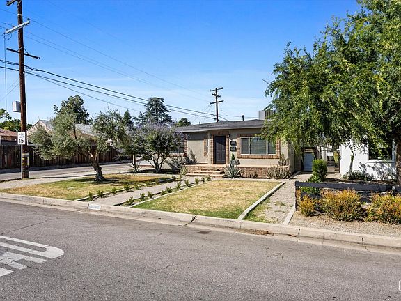 3rd image of 2740 30th St