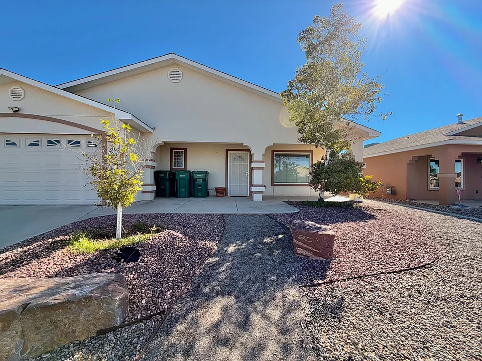 806 Mirabel St