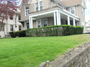 410 Mill Hill Ave, Bridgeport, CT 06610