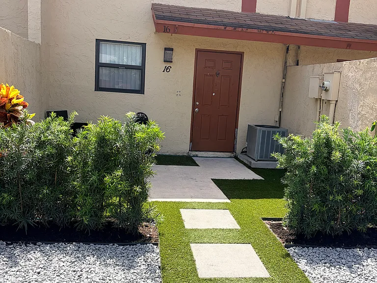 3281 E Golf Blvd #16 — Photo 11