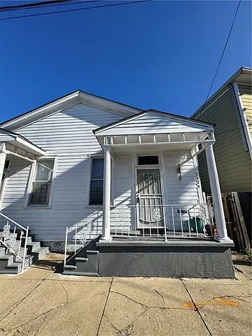 1 bed, 1.0 bath, 717 sqft, $1,100 — Photo 2