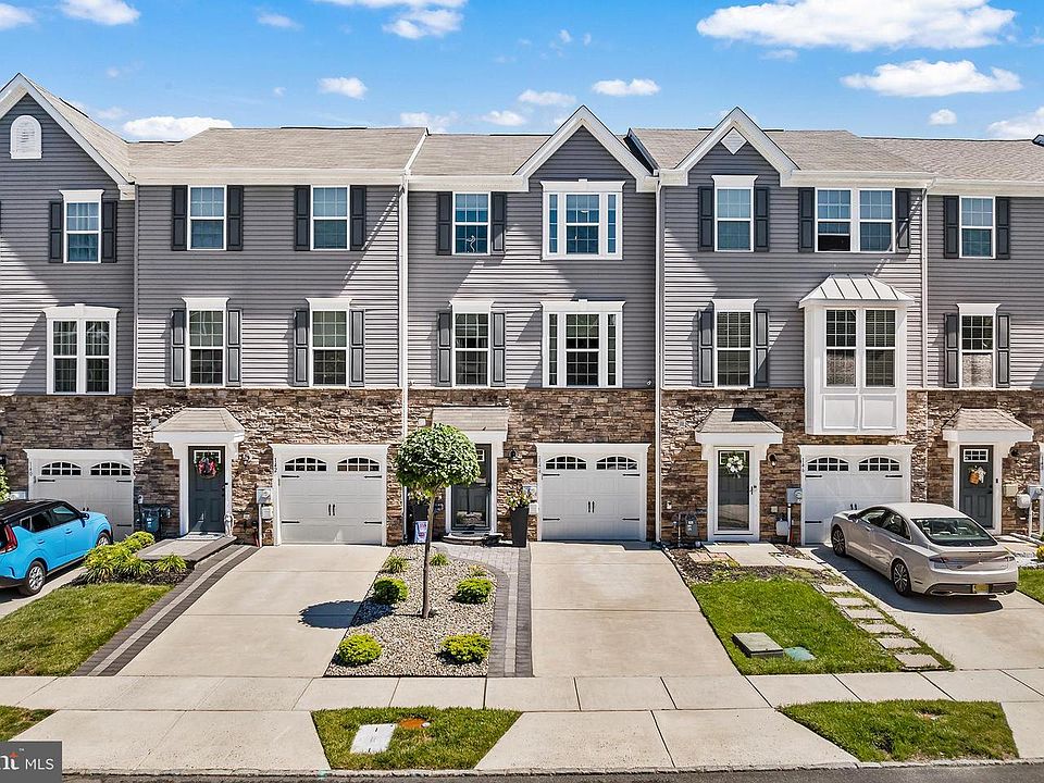1st image of 144 Meridian Ln