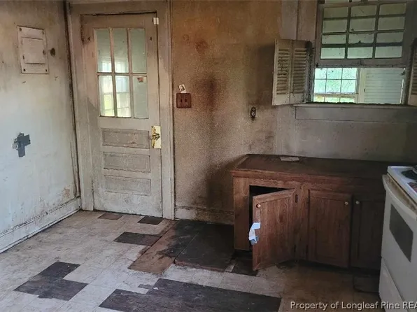 159 Hill Ave, Sanford, NC 27330