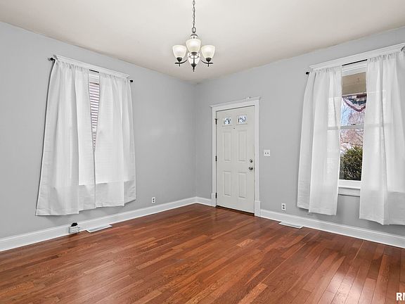 5th image of 1129 N 5th St