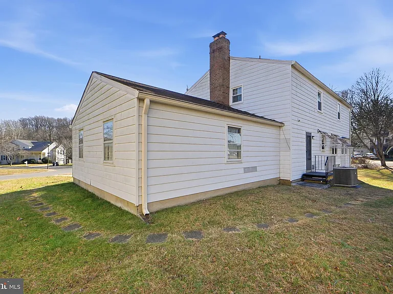 11107 Hudee Ct — Photo 18
