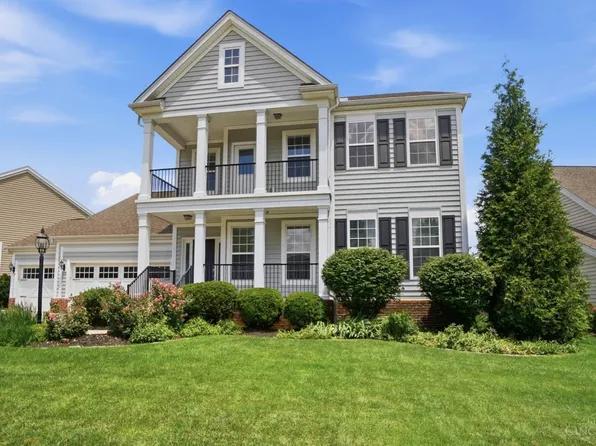 678 Hyacinth Rd, Cincinnati, OH 45245