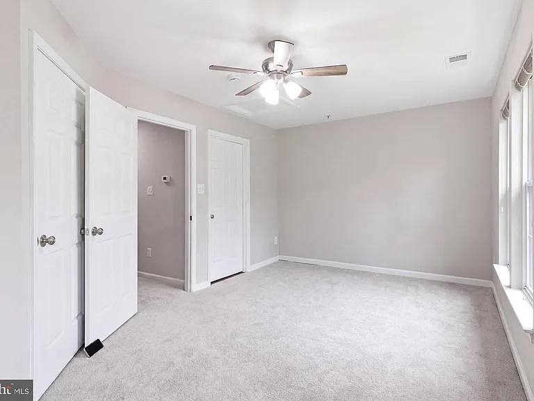986 Harrison Cir — Photo 14