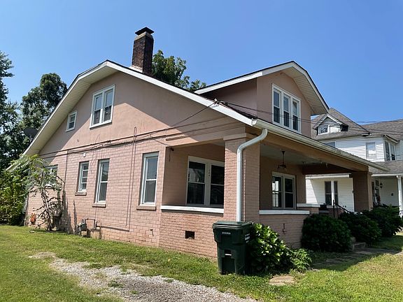 4th image of 244 Hall St