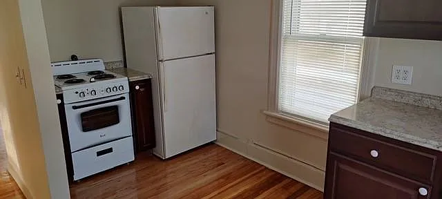 29 Collegeview Ave — Photo 1