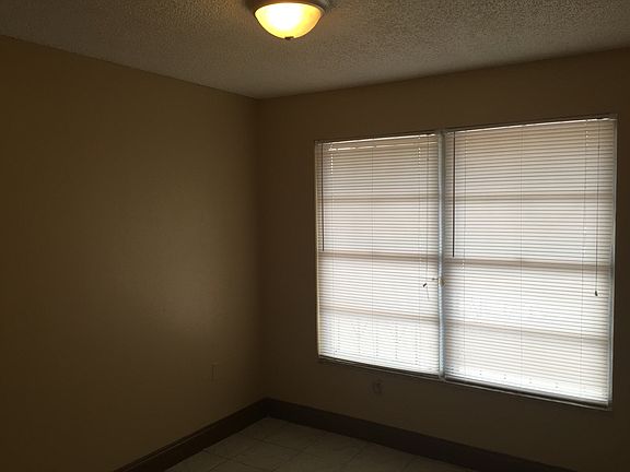 5th image of 20785 NW 41st Ave