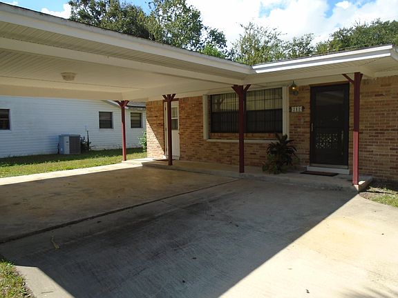 3rd image of 212 Forell Ave