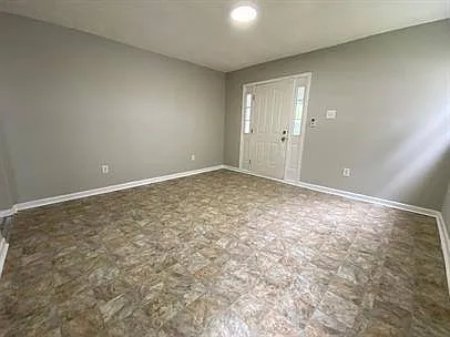 458 Morgan Ave — Photo 4